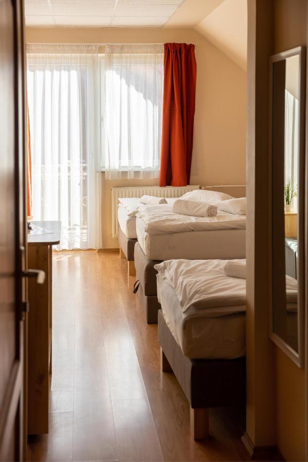 Betli Panzio Hotell Zalaegerszeg Eksteriør bilde